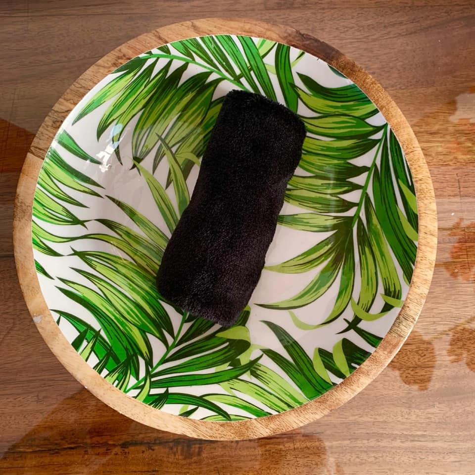 Amazing Cleansing Cloth Plain Colour